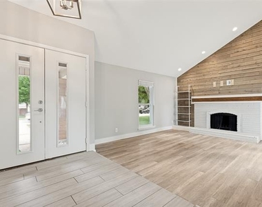 2114 Wheaton Drive - Photo Thumbnail 1