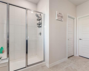 736 Lone Rock Drive - Photo Thumbnail 20