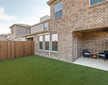 736 Lone Rock Drive - Photo Thumbnail 24
