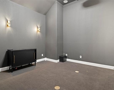 1314 20th Street - Photo Thumbnail 23
