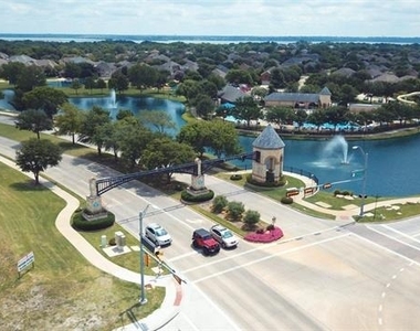 10706 Gleneagles Lane - Photo Thumbnail 23