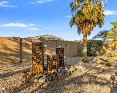 9014 W Ruth Avenue - Photo Thumbnail 13