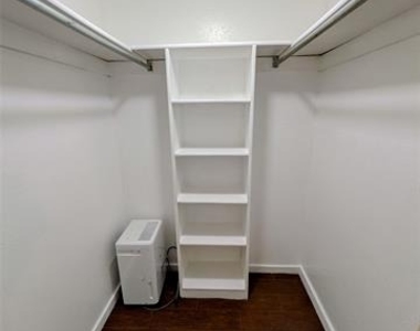 10650 Steppington Drive - Photo Thumbnail 12