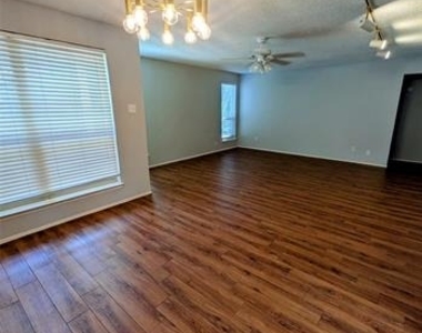 10650 Steppington Drive - Photo Thumbnail 8