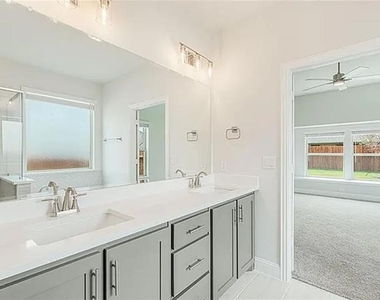 1010 Ridgehurst Road - Photo Thumbnail 13