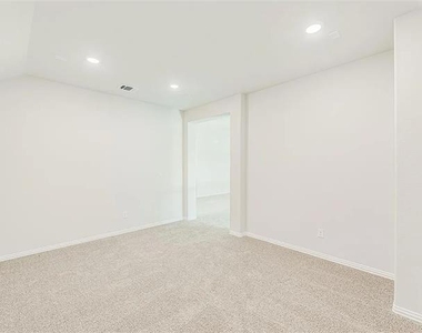 1010 Ridgehurst Road - Photo Thumbnail 11