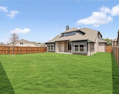1010 Ridgehurst Road - Photo Thumbnail 27