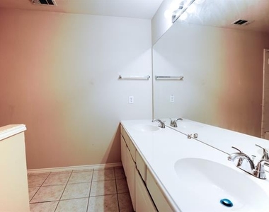 11354 Still Hollow Drive - Photo Thumbnail 28