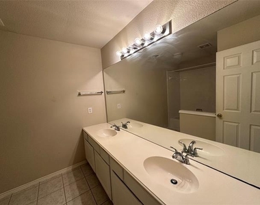 11354 Still Hollow Drive - Photo Thumbnail 2