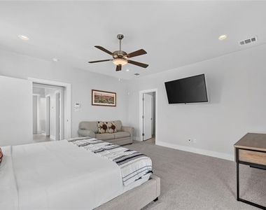 410 Melba Street - Photo Thumbnail 20