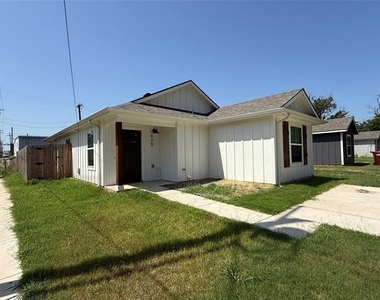 420 E 5th Street - Photo Thumbnail 1
