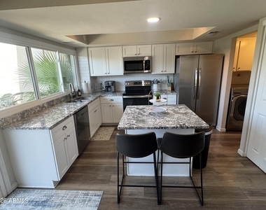 5078 N 83rd Street - Photo Thumbnail 2