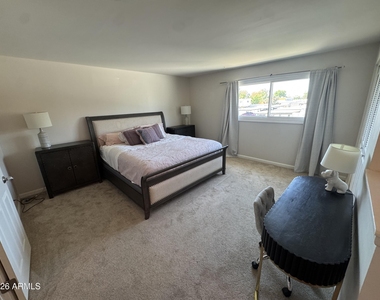 5078 N 83rd Street - Photo Thumbnail 5