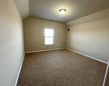 2680 Costa Mesa Drive - Photo Thumbnail 25