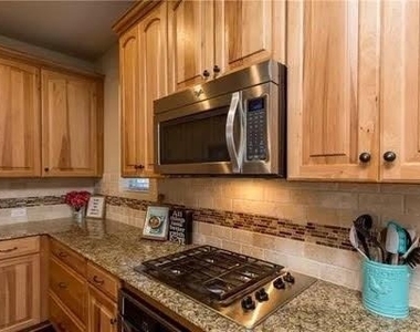 2680 Costa Mesa Drive - Photo Thumbnail 30