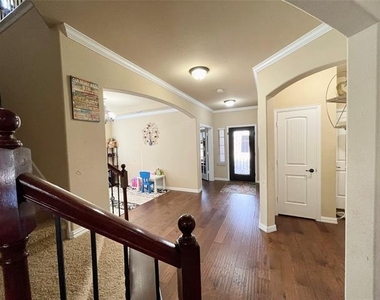 2680 Costa Mesa Drive - Photo Thumbnail 7