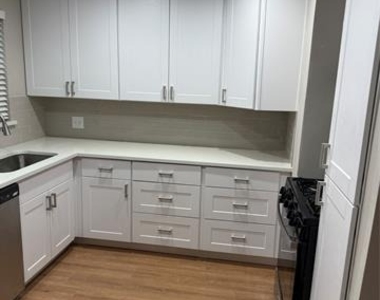 2439 Maverick Avenue - Photo Thumbnail 7