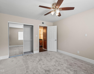 3825 E Camelback Road - Photo Thumbnail 16