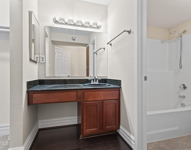 3825 E Camelback Road - Photo Thumbnail 17