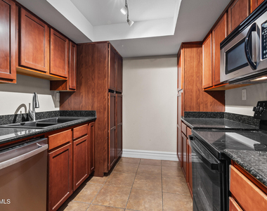 3825 E Camelback Road - Photo Thumbnail 11