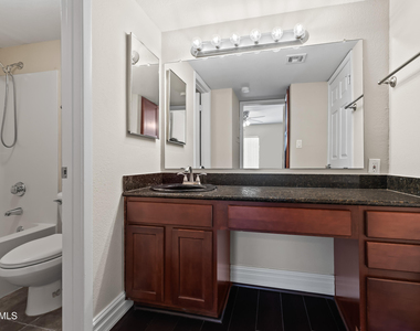 3825 E Camelback Road - Photo Thumbnail 18