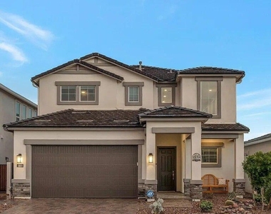 5031 E Paddock Place - Photo Thumbnail 1
