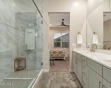 5031 E Paddock Place - Photo Thumbnail 6