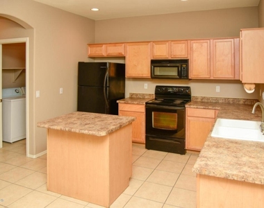 1428 E Hopkins Road - Photo Thumbnail 13
