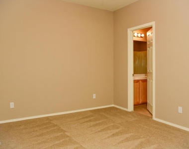1428 E Hopkins Road - Photo Thumbnail 6