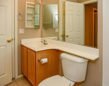 1428 E Hopkins Road - Photo Thumbnail 8