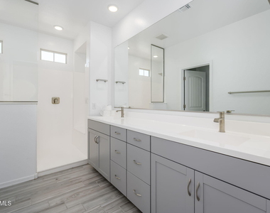23043 E Rosa Road - Photo Thumbnail 1
