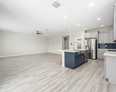 23043 E Rosa Road - Photo Thumbnail 8
