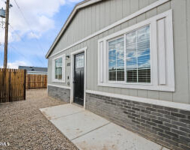 1823 W Hadley Street - Photo Thumbnail 20
