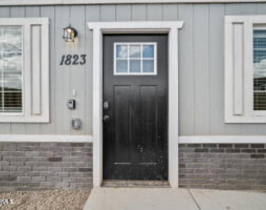 1823 W Hadley Street - Photo Thumbnail 19