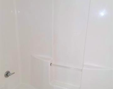 114 Opal Street - Photo Thumbnail 8
