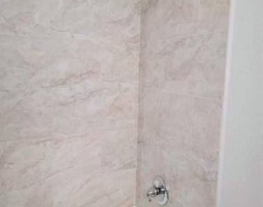 114 Opal Street - Photo Thumbnail 12