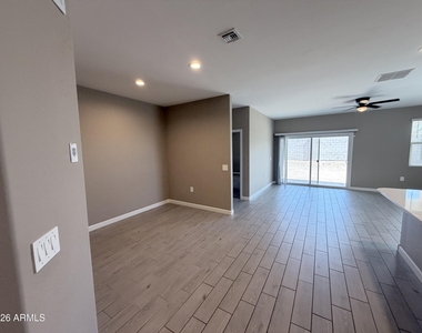 24170 W Flores Drive - Photo Thumbnail 20