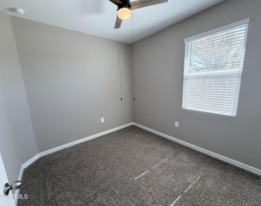 24170 W Flores Drive - Photo Thumbnail 8