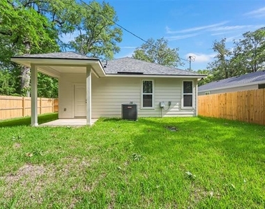 6147 Shawnee Drive - Photo Thumbnail 17
