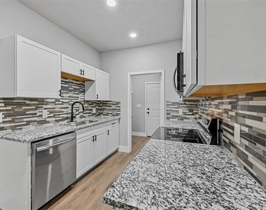 6147 Shawnee Drive - Photo Thumbnail 4