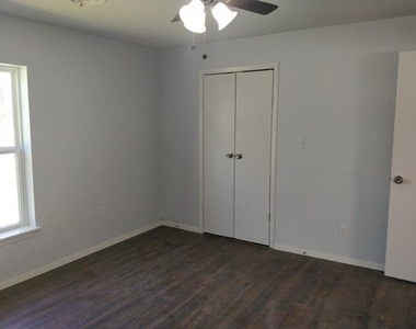 2900 Mirick - Photo Thumbnail 5