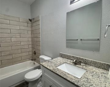 2026 Brookes Street - Photo Thumbnail 10