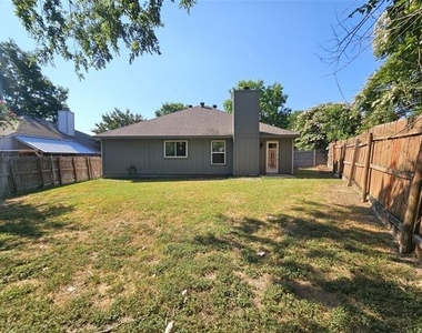 2705 Francisco Drive - Photo Thumbnail 28