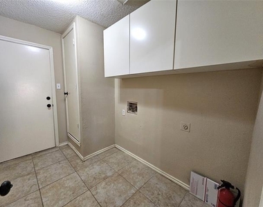 2705 Francisco Drive - Photo Thumbnail 26