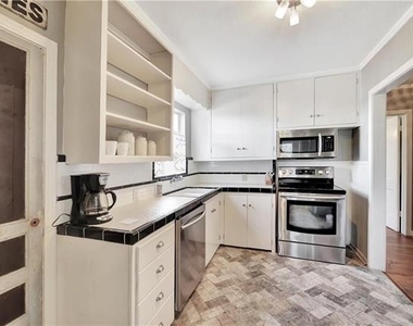 2521 Forest Park Boulevard - Photo Thumbnail 7