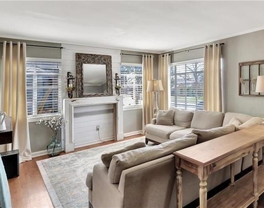 2521 Forest Park Boulevard - Photo Thumbnail 2