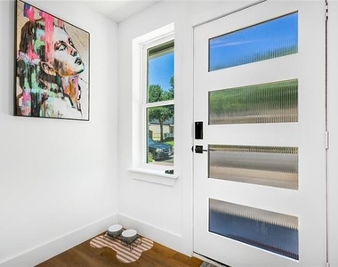 2011 Kirby Street - Photo Thumbnail 5