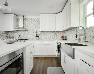 2011 Kirby Street - Photo Thumbnail 11