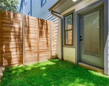 2011 Kirby Street - Photo Thumbnail 2