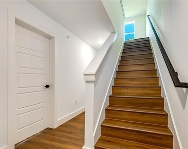 2011 Kirby Street - Photo Thumbnail 31